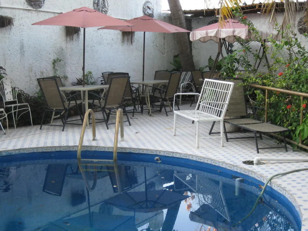 Aparthotel Pacot Breeze Hotel Musseau