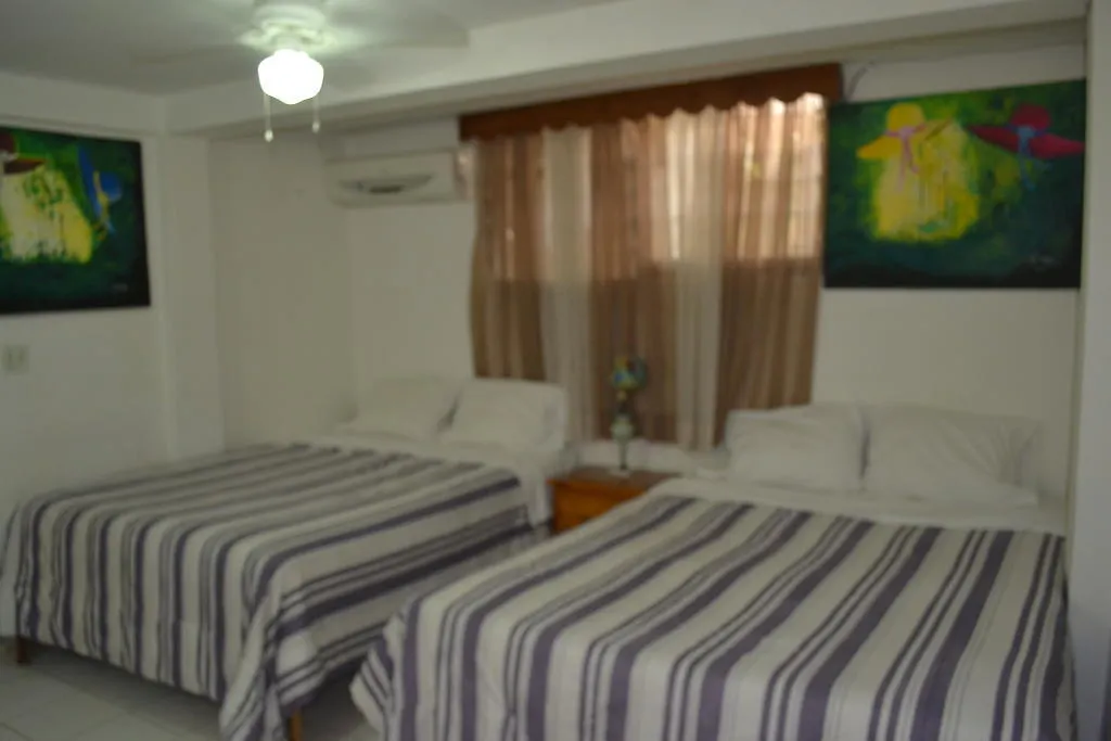 Pacot Breeze Hotel Musseau Aparthotel